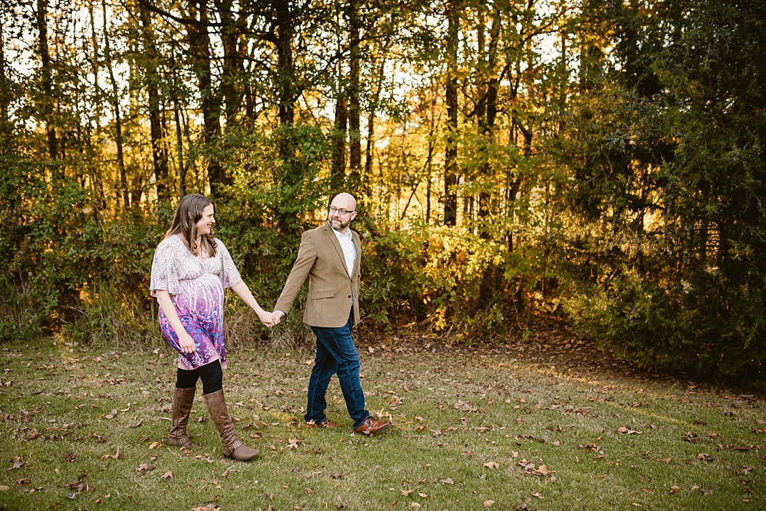 fall maternity photos at Hinton Park in Collierville, TN during golden hour