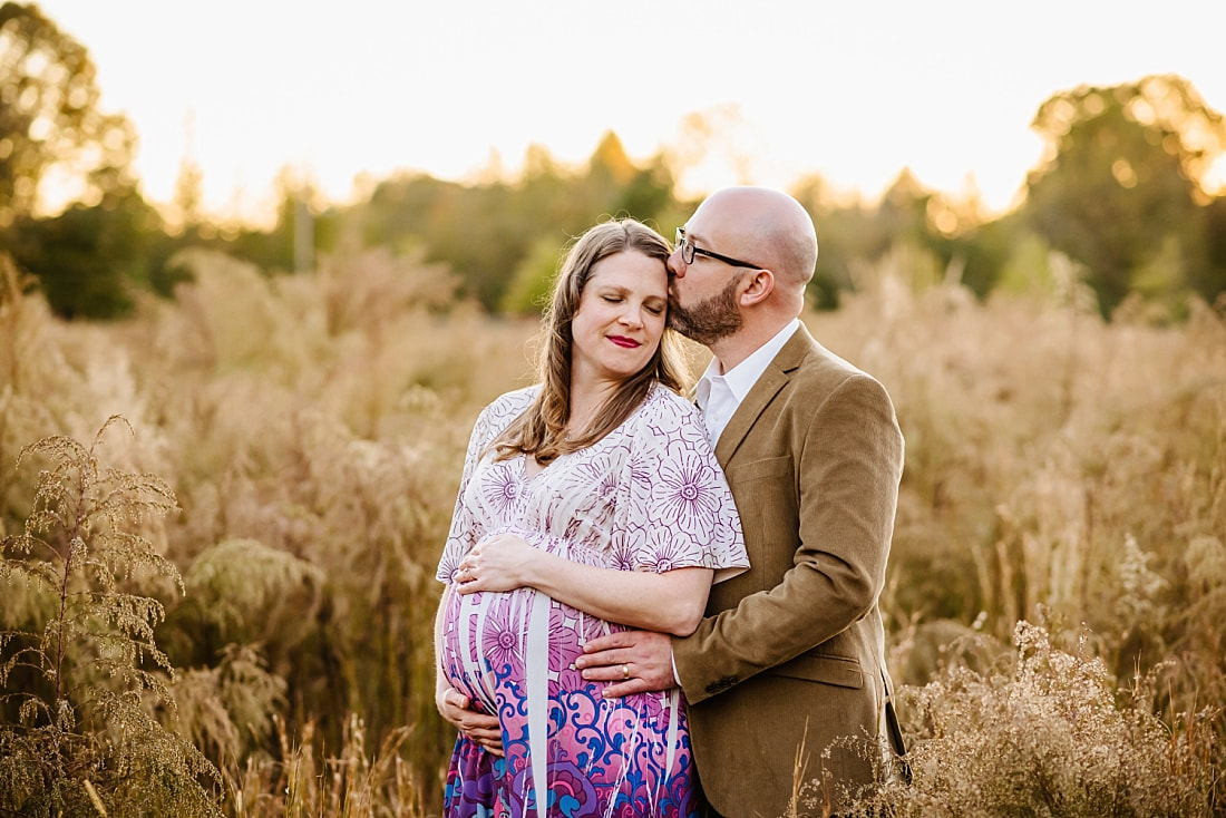 fall maternity photos at Hinton Park in Collierville, TN during golden hour