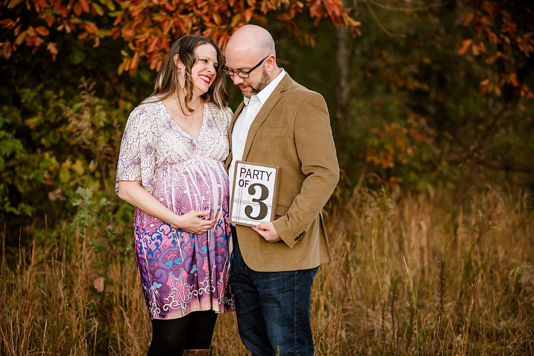 fall maternity photos at Hinton Park in Collierville, TN during golden hour