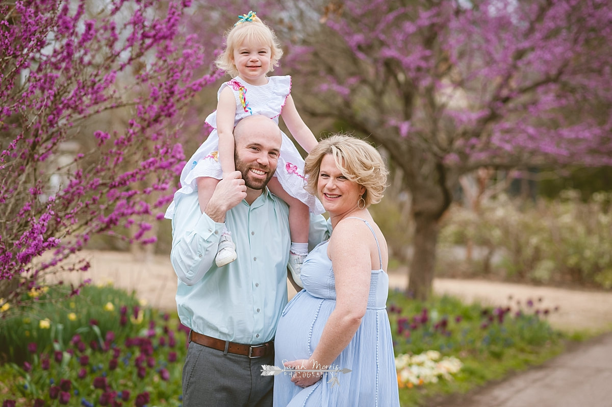 Memphis maternity photography for a rainbow baby at Memphis Botanic Garden by Sarah Morris Photography