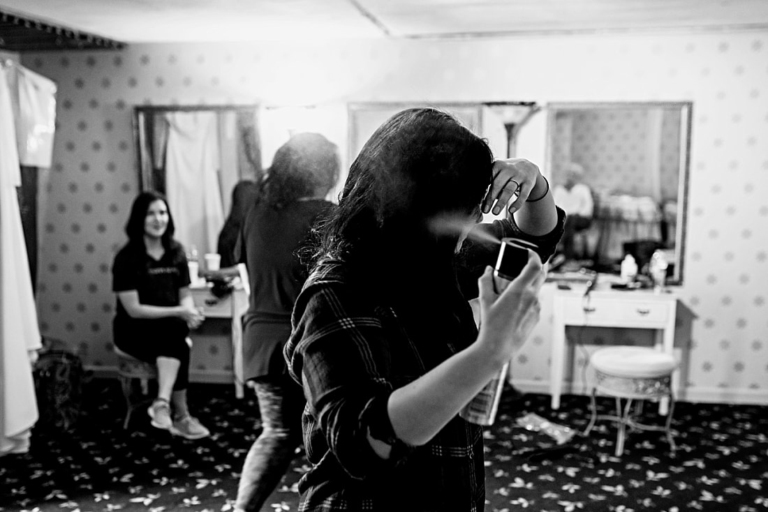 bride getting ready for Wedding at Woodruff-Fontaine in Memphis, TN