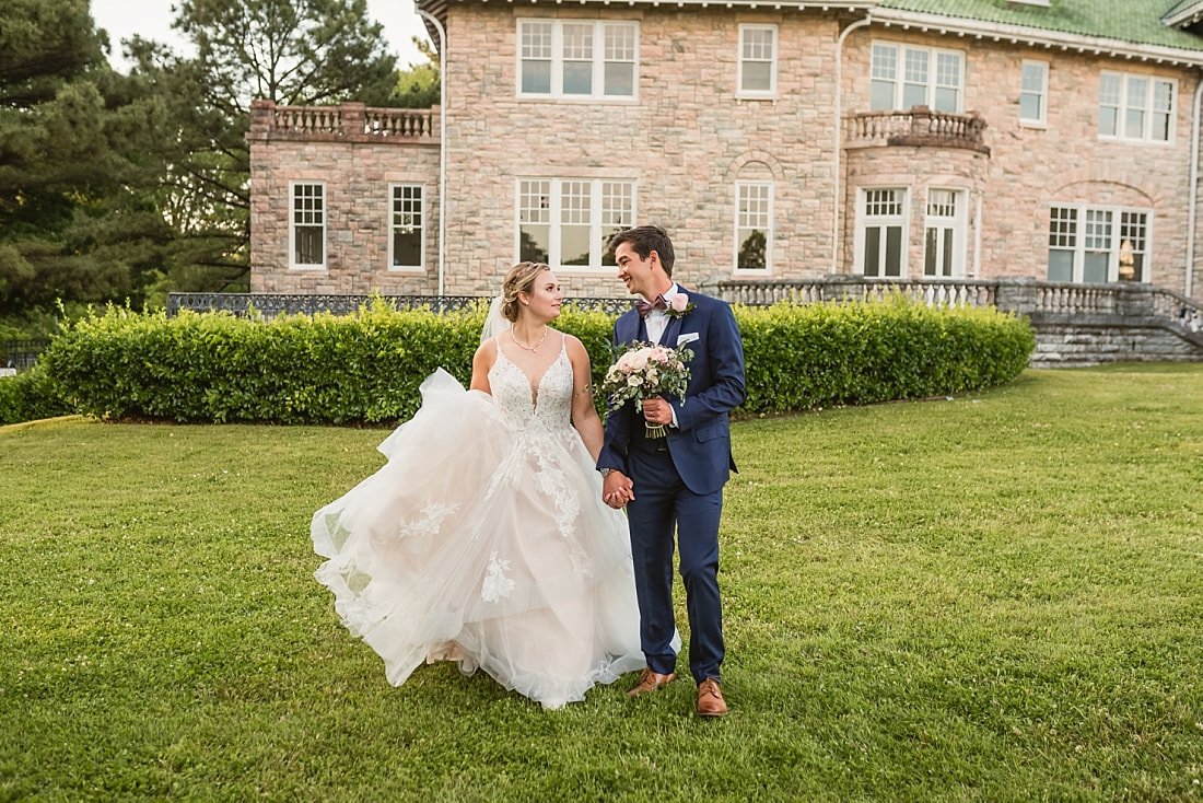 wedding portraits of bride and groom + Pink Palace Wedding + Memphis, TN